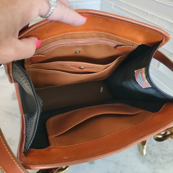 Vintage Dooney and Bourke Turn Lock Shoulder Bucket Bag - Picture 8 of 13